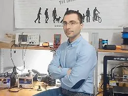 Un portachiavi laser che salva pedoni e ciclisti
