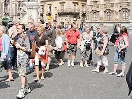 Catania, aumenta anche la tassa di soggiorno e cresce il coro di no sulla Tari