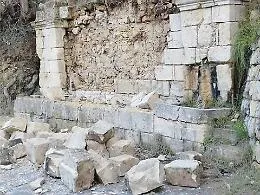 Siracusa, corsa per salvare la fontana crollata a Buscemi: Comune e Soprintendenza in gioco