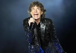 Mick Jagger sta male, stop al tour dei Rolling Stones