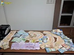 Pozzallo, nel doppio fondo della valigia nascondevano 110 mila euro