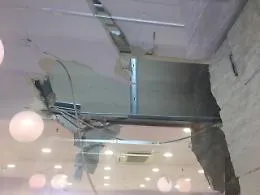 Riposto, colpo al megastore, "svuotato" negozio di scarpe