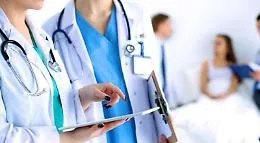 La met&agrave; dei manager della Sanit&agrave; nominati dalla Regione &egrave; sotto inchiesta, l'M5S promette battaglia