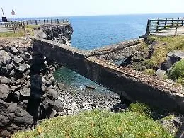 Cartoline choc dal Lungomare di Catania: una ferita da rimarginare