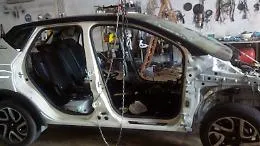 Auto rubate, smontate, riassemblate e rivendute in autosaloni: 12 arresti a Misilmeri
