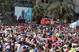 Il Papa: &laquo;Applaudiamo i siciliani, il Signore benedica quella terra!&raquo;