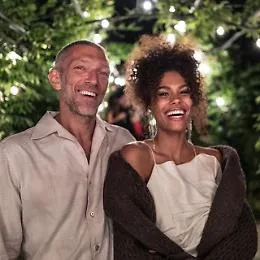Tina Kunakey, via il pancione: &egrave; nata Amazonie per gioia di pap&agrave; Vincent Cassel