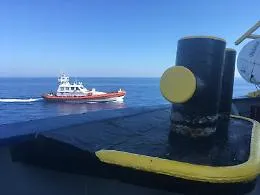 Sea Watch ha tentato di entrare in porto
Fermata dalla Guardia di Finanza