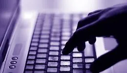 Tramite internet prende in affitto una villa per l'estate, versa la caparra, ma era una truffa. Agrigentino denunciato