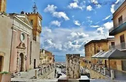 Cianciana indossa l'abito migliore per la prima Sagra dei grani antichi