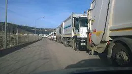 Discariche al collasso, al via il valzer dei rifiuti: e la Sicilia &egrave; una pattumiera a cielo aperto