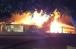 Rogo distrugge lido a Porto Empedocle, si indaga per incendio doloso
