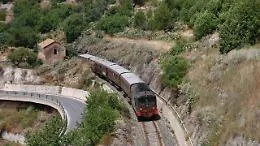 Omaggio a Camilleri
Tre giorni di eventi 
con i Treni del gusto