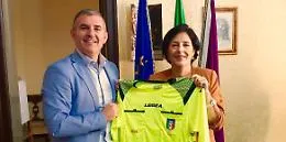 Una divisa dell'Aia al questore di Agrigento Rosa Maria Iraci