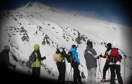 Etna, il caos delle guide alpine vulcanologiche: tesserini sospesi e tutto da rifare
