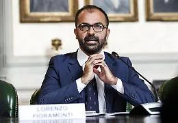 Istruzione, il ministro Fioramonti spiega su Facebook le ragioni delle sue improvvise dimissioni