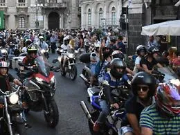 L'abbraccio di Catania al Motoraduno internazionale dell'Etna