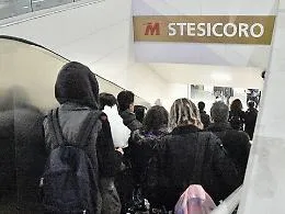 Catania, tutti pazzi per la metro: per le feste di Natale 20.000 passeggeri al giorno