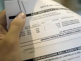 Al via la quinta rottamazione delle cartelle, domande entro aprile. Riscossione: "Subito chiari i debiti rottamabili"