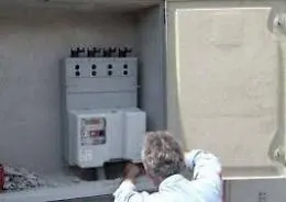 Alcamo, rubava energia elettrica &ldquo;grazie&rdquo; a una statuetta di Padre Pio