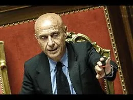 Minniti alla Camera: &laquo;Indagine della  Digos sul caso dell'anziana disabile che ha votato&raquo;