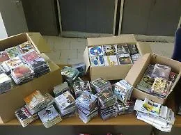 Controlli al mercato di San Michele, sequestro materiale contraffatto