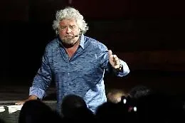 L'ira di Beppe Grillo: &laquo;Casaleggio? E' morto per colpa dei giornalisti&raquo;