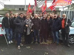 Catania, presidio dei lavoratori licenziati davanti sede Myrmex