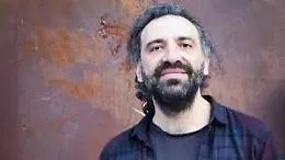 Napoli Trip: Stefano Bollani si confronta con la cultura partenopea