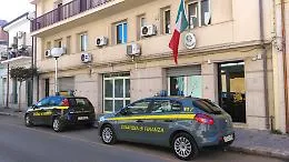 Vittoria, stipulava abusivamente le assicurazioni ed evadeva il Fisco: denunciato