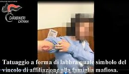 Giarre, tatuaggio a forma di labbra pizzo e "gestione" di case popolari: ecco le nuove leve del clan Laudani