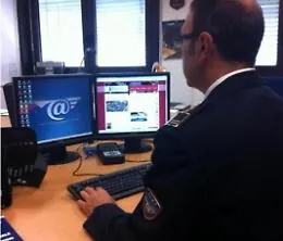 Fingeva di essere un ragazzino per adescare minori sul web: 43enne indagato a Caltanissetta