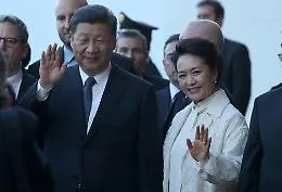 Tutti pazzi per Xi Jinping: &laquo;La mia visita 
a Palermo porter&agrave; in Sicilia milioni di cinesi&raquo;