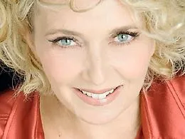 Rossana Casale a Catania canta l'amore di Gaber e legge Alda Merini