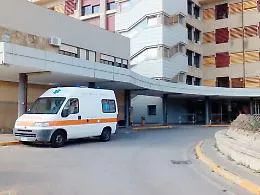 Modica, anziano morto in ospedale, Procura ferma i funerali: &laquo;Serve l'autopsia&raquo;