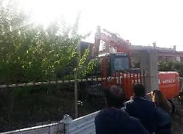 Licata, incendiata l'auto del dirigente dell'Utc che ha firmato le demolizioni