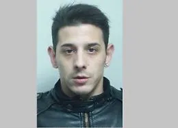 Catania, tanti soldi in tasca e la droga nel garage, arrestato il figlio del boss dei "cursoti"