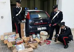 Avola, nella lavanderia di casa nascondeva 124 chili di fuochi d'artificio