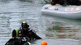 Il cadavere di un uomo di colore nei fondali del porto di Catania, via al recupero