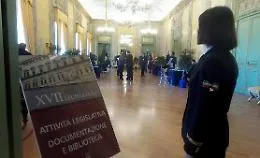 Caff&egrave;, cornetto, succo di frutta e badge, cos&igrave; comincia la legislatura per i deputati