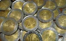 Le monete da 2 euro sempre pi&ugrave; appetite dai falsari: ecco come riconoscere quelle vere