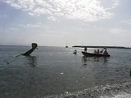 Giardini, aereo monoposto cade a pochi metri dalla spiaggia
