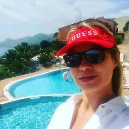 Anna Falchi a Taormina con la figlia Alyssa: &laquo;Luoghi fantastici&raquo;