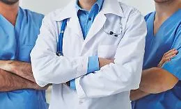 Sciopero medici, a rischio migliaia di interventi: si fermano anche specializzandi