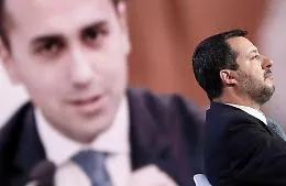 Il M5s all'attacco: &laquo;Salvini e Arata...&raquo;
E Matteo: &laquo;Ma l'ho visto una volta sola&raquo;