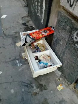 Catania: nuovi "cestini" per i rifiuti in Via Monserrato