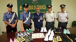 Nello stomaco 25 ovuli di eroina
Arrestato all'aeroporto di Palermo