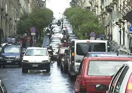 Catania, scippa una turista, arrestato dai carabinieri