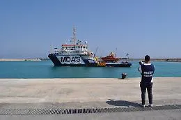 Sbarco a Pozzallo: arrestati scafisti. Sui loro gommoni 210 migranti