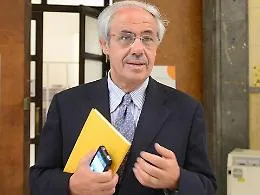 Lombardo: &laquo;Politica? Mai pi&ugrave;&raquo;. Ma i suoi sognano il ritorno da &ldquo;regista&rdquo;